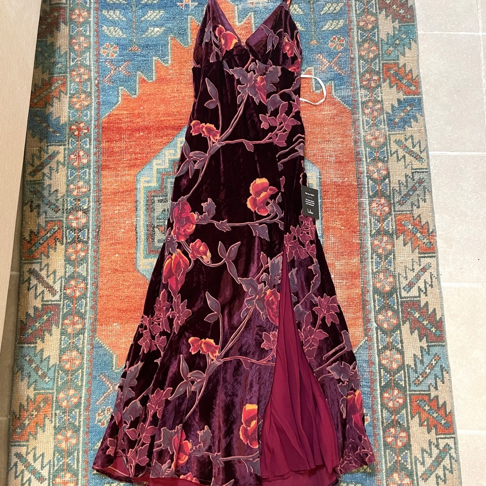 Lulus velvet midi dress